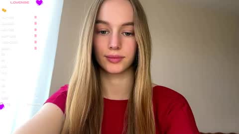 Snapshot of antionettepulgarin chatting on 06/08/26, 02:28 Viktoria online show from 06/08/26, 02:28