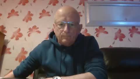 antmatt2025 online show from 11/21/25, 02:16