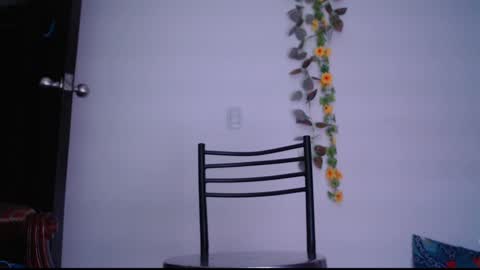 Antonella online show from 12/30/24, 12:11