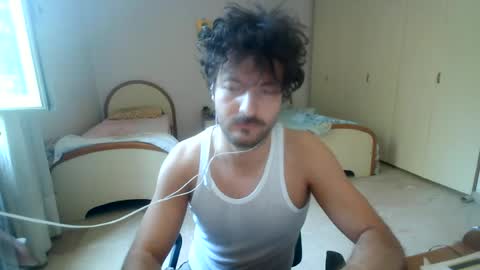 Snapshot of antohank chatting on 07/25/26, 10:35 antohank online show from 07/25/26, 10:35