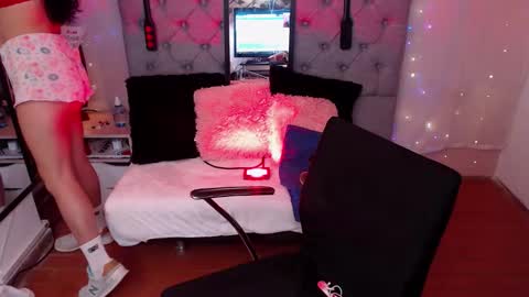 antolyh_c online show from 02/09/26, 04:11