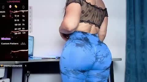 Snapshot of antonela85 chatting on 04/25/26, 11:24 antonella online show from 04/25/26, 11:24