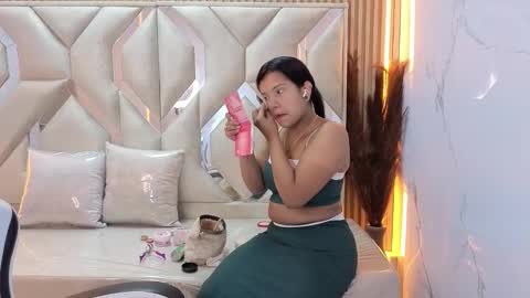 Antonela online show from 10/29/25, 01:13