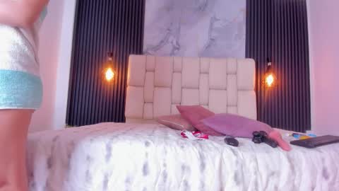 Antonella online show from 03/17/26, 08:45