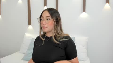 Snapshot of antonella_cutie_ chatting on 01/24/25, 03:13 A N T O N E L L A online show from 01/24/25, 03:13