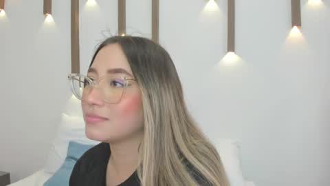 Snapshot of antonella_cutie_ chatting on 02/04/25, 06:06 A N T O N E L L A online show from 02/04/25, 06:06