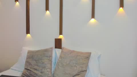 Snapshot of antonella_cutie_ chatting on 03/10/25, 04:14 A N T O N E L L A online show from 03/10/25, 04:14