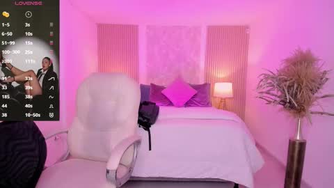  Antonella Grayy  online show from 02/11/26, 11:04