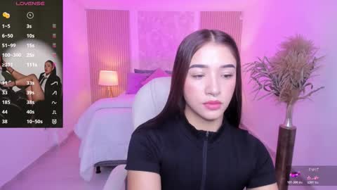  Antonella Grayy  online show from 03/18/26, 11:02