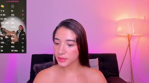 Snapshot of antonella_grayy chatting on 06/25/26, 01:26 Antonella Grayy online show from 06/25/26, 01:26