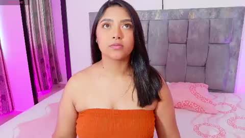 Snapshot of antonella_hot_x chatting on 07/06/26, 10:34 Antonella online show from 07/06/26, 10:34