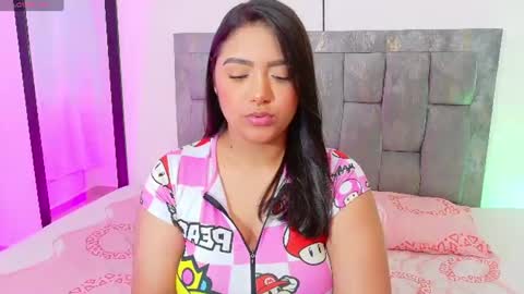 Snapshot of antonella_hot_x chatting on 07/13/26, 11:18 Antonella online show from 07/13/26, 11:18