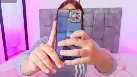 Snapshot of antonella_hot_x chatting on 07/16/26, 11:00 Antonella online show from 07/16/26, 11:00