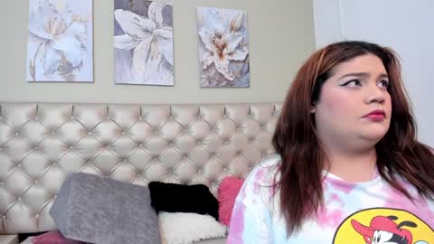 Snapshot of antonella_hotkiss chatting on 01/04/25, 04:01 Antonella online show from 01/04/25, 04:01