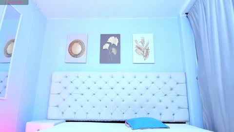 Snapshot of antonella_hotkiss chatting on 01/31/25, 04:14 Antonella online show from 01/31/25, 04:14