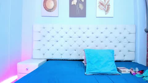 Snapshot of antonella_hotkiss chatting on 02/01/25, 04:14 Antonella online show from 02/01/25, 04:14