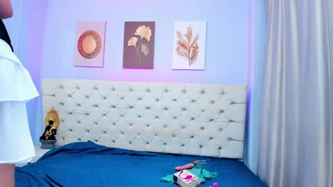 Snapshot of antonella_hotkiss chatting on 02/07/25, 03:45 Antonella online show from 02/07/25, 03:45