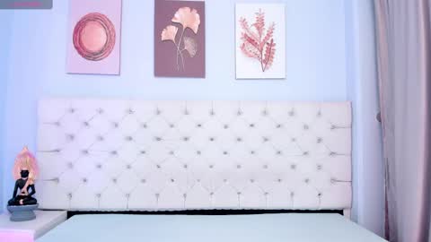 Snapshot of antonella_hotkiss chatting on 03/09/25, 03:54 Antonella online show from 03/09/25, 03:54