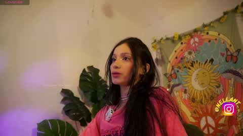 Snapshot of antonella_maitt chatting on 05/11/26, 03:45 Nell. online show from 05/11/26, 03:45