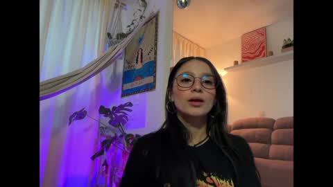 Snapshot of antonella_maitt chatting on 06/06/26, 05:50 Nell. online show from 06/06/26, 05:50