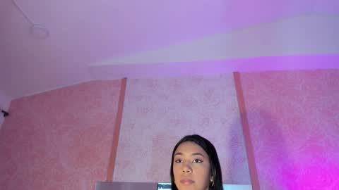 Snapshot of antonella_rossi24 chatting on 09/28/25, 07:41 Antonella Rossi online show from 09/28/25, 07:41