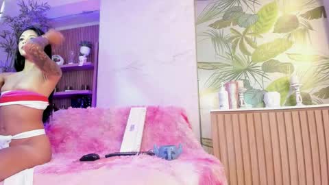 Antonella Rossi online show from 11/25/25, 08:42