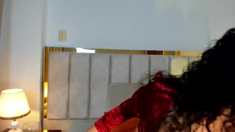 AntonellaHall  online show from 09/20/25, 12:39