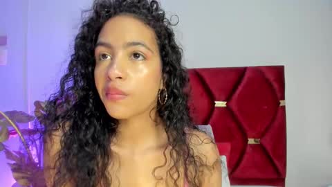 AntonellaHall  online show from 10/11/25, 12:36