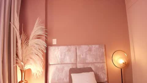 Snapshot of antonellahall_ chatting on 03/04/26, 07:20 AntonellaHall online show from 03/04/26, 07:20