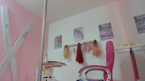 Snapshot of antonellakling_ chatting on 01/30/25, 05:06 ANTONELLA online show from 01/30/25, 05:06