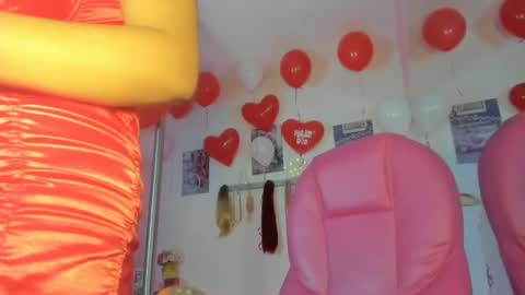 Snapshot of antonellakling_ chatting on 02/15/25, 11:39 ANTONELLA online show from 02/15/25, 11:39