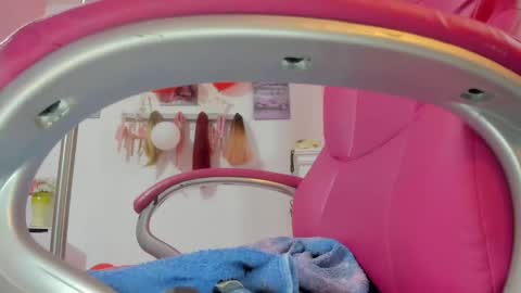 Snapshot of antonellakling_ chatting on 02/26/25, 12:14 ANTONELLA online show from 02/26/25, 12:14