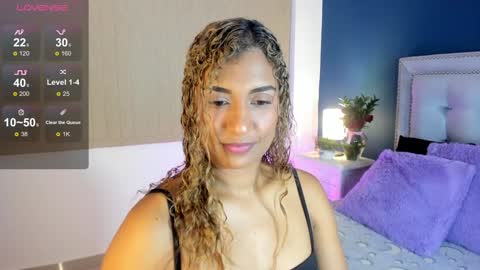 Snapshot of antonellaparker chatting on 12/18/24, 03:22 Sarah online show from 12/18/24, 03:22