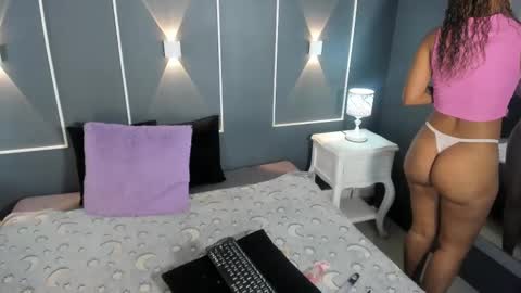 Snapshot of antonellaparker chatting on 02/24/25, 12:16 Sarah online show from 02/24/25, 12:16