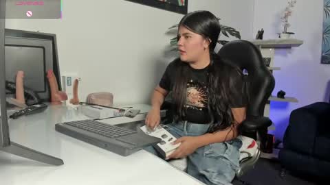 Antonella  online show from 04/08/26, 07:36