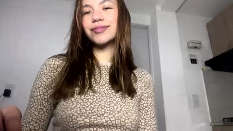 Snapshot of antonellarossii_ chatting on 12/12/24, 11:07 Antonella online show from 12/12/24, 11:07