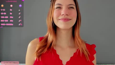 Snapshot of antonellarossii_ chatting on 10/12/25, 02:05 Antonella online show from 10/12/25, 02:05
