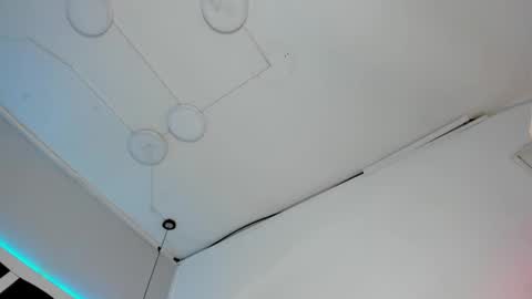 A N T O N E L L E  online show from 01/17/25, 02:28