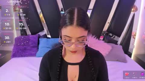 A N T O N E L L E  online show from 10/02/25, 11:39