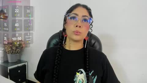 A N T O N E L L E  online show from 11/12/25, 11:32