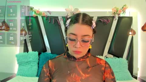 A N T O N E L L E  online show from 04/12/26, 11:37