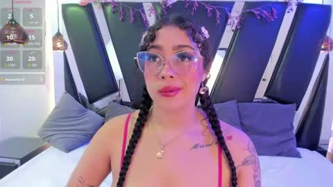 A N T O N E L L E  online show from 04/19/26, 11:31