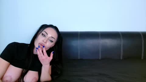 antonia98x online show from 01/31/25, 11:45