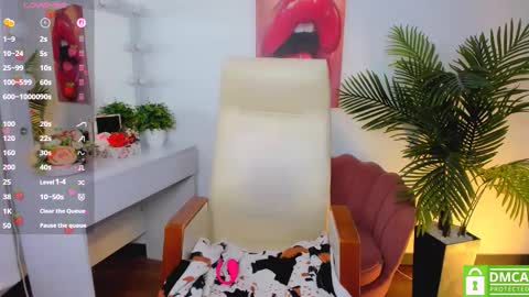 Snapshot of antonia_ferrero chatting on 09/12/25, 06:57 antonia_ferrero online show from 09/12/25, 06:57