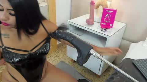 Antonia online show from 04/09/26, 01:05