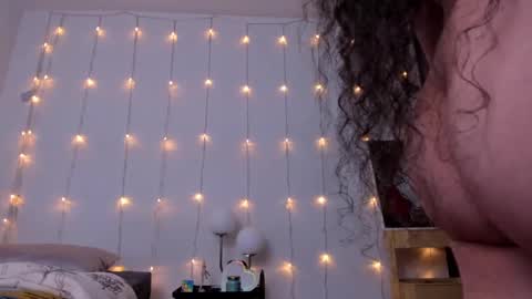 Antonia online show from 02/02/25, 06:15