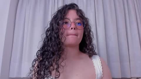 Antonia online show from 03/02/25, 04:07