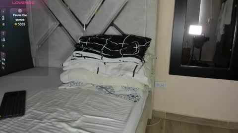 Antonio  online show from 04/04/26, 02:25