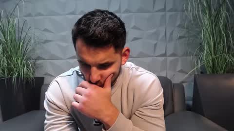 HI My name is Antonio online show from 01/12/25, 08:03