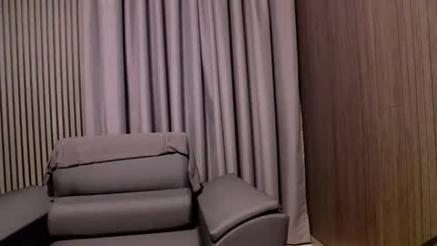 HI My name is Antonio online show from 10/19/25, 06:52